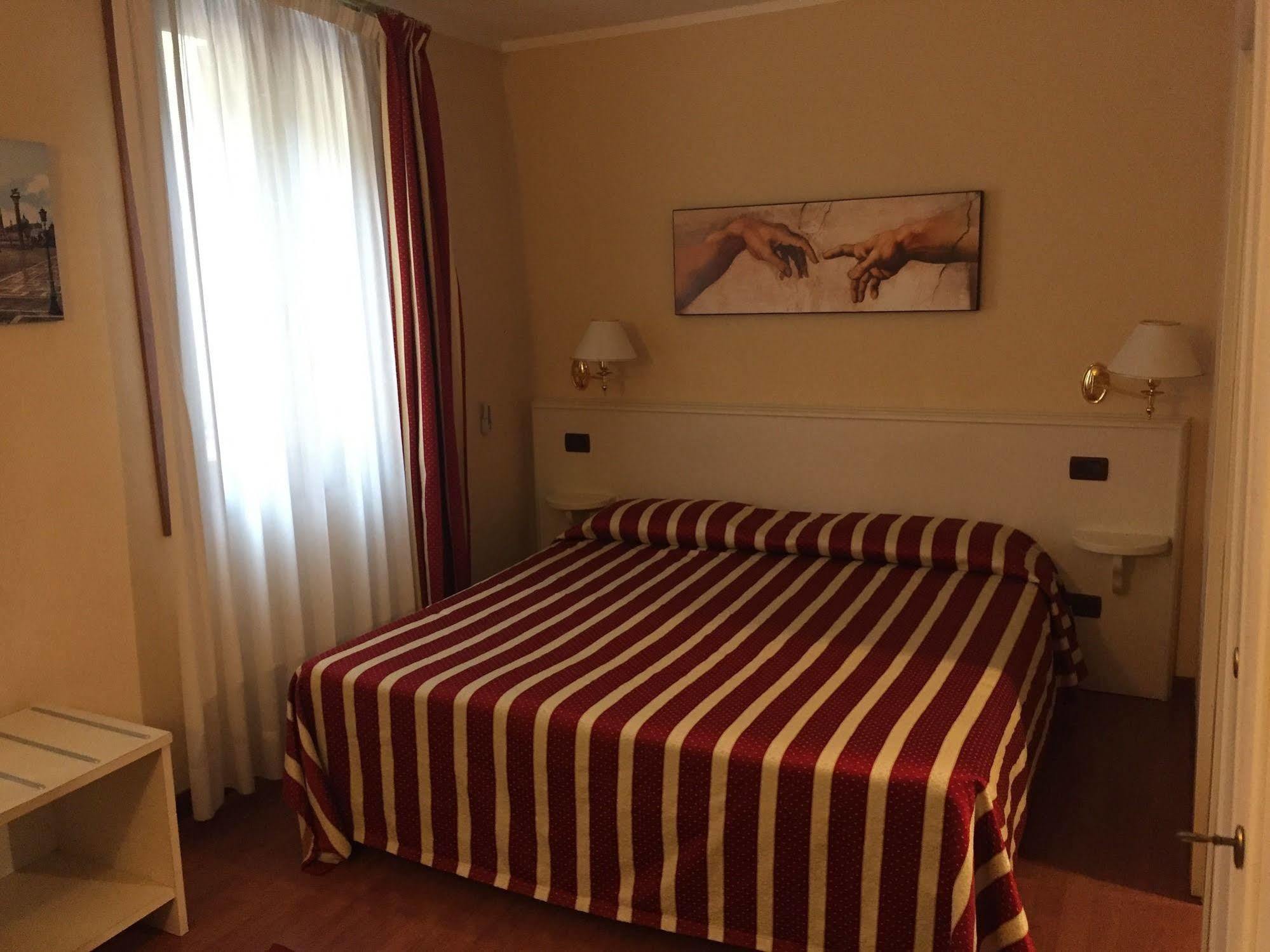 Venice Resorts Экстерьер фото