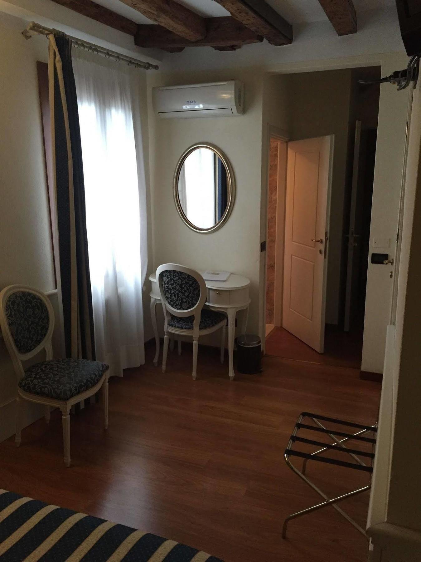 Venice Resorts Экстерьер фото